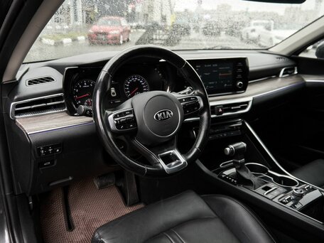 2020 Kia K5 III, серый, 2148000 рублей, вид 5