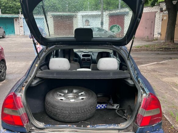 2001 Mitsubishi Carisma I Рестайлинг, синий, 130000 рублей - вид 7
