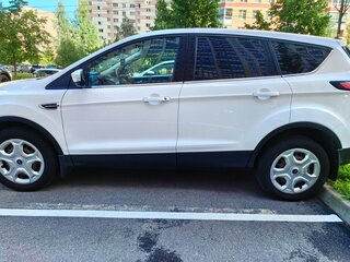 2018 Ford Kuga II Рестайлинг, белый, 1890000 рублей, вид 4