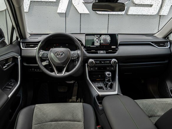 2025 Toyota RAV4 V (XA50), белый - вид 5