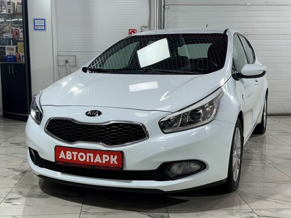 2012 Kia Ceed II, белый, 1129000 рублей - вид 1