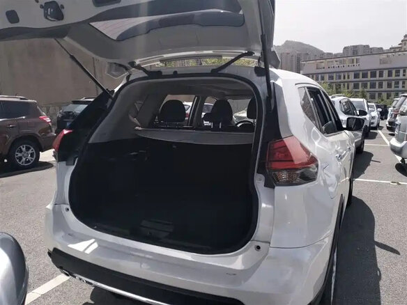 2023 Nissan X-Trail III Рестайлинг, белый, 1830069 рублей - вид 15