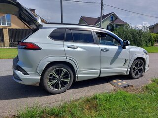 2023 Toyota Corolla Cross I, белый, 3000000 рублей, вид 3