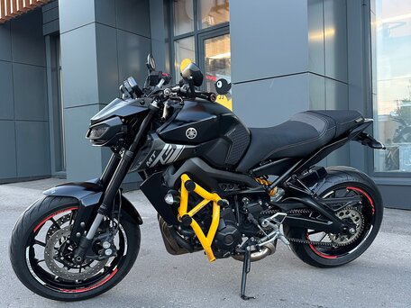 2017 Yamaha MT-09 (FZ-09), чёрный, 820000 рублей, вид 1
