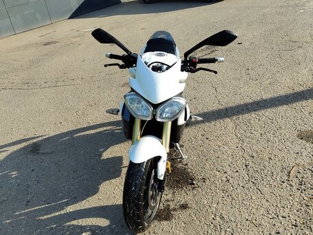 2015 Triumph Street Triple, белый, 505000 рублей, вид 3