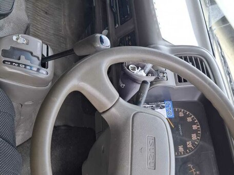 1996 Isuzu Elf (N-series), белый, 850000 рублей, вид 4