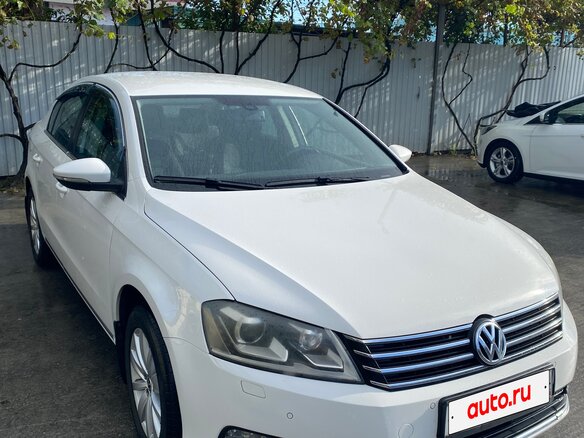 2014 Volkswagen Passat B7, белый, 1350000 рублей - вид 2