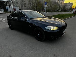 2013 BMW 5 серии 520i VI (F10/F11/F07), синий, 1549000 рублей, вид 5