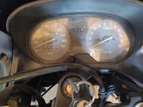1992 Yamaha XJ400, чёрный, 210000 рублей, вид 1