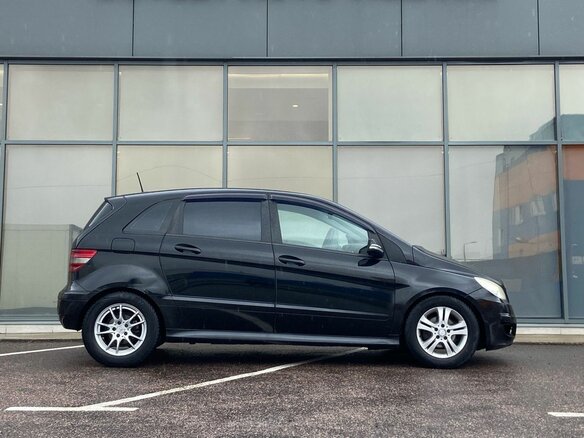 2008 Mercedes-Benz B-Класс 170 I (W245) Рестайлинг, чёрный, 512000 рублей - вид 2