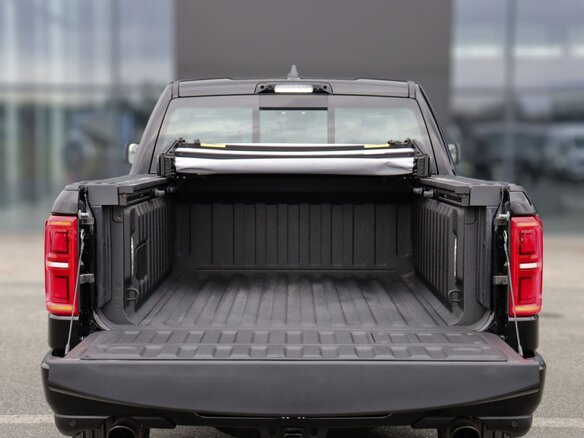 2026 Ram 1500 Crew Cab V Рестайлинг, чёрный, 11690000 рублей - вид 15