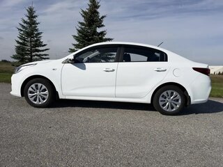 2020 Kia Rio IV Рестайлинг, белый, 2100000 рублей, вид 5