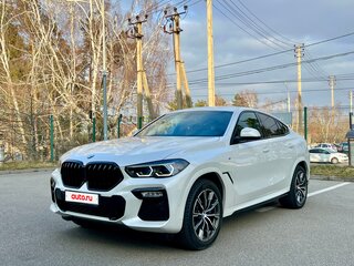 2021 BMW X6 40i III (G06), белый, 7900000 рублей, вид 1