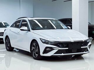 2023 Hyundai Elantra N Line VII (CN7) Рестайлинг, белый, 1680000 рублей, вид 3