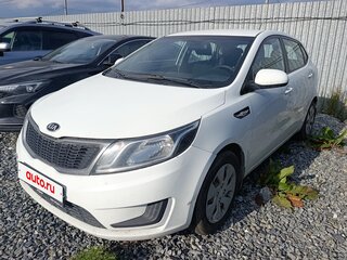 2014 Kia Rio III, белый, 500000 рублей, вид 3