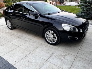 2011 Volvo S60 II, чёрный, 1350000 рублей, вид 1