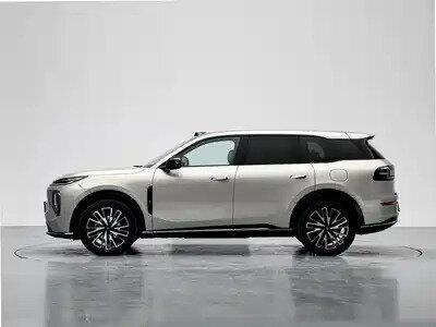 2026 Changan Qiyuan Q07 31.7 kWh, серебристый, 3660000 рублей, вид 3
