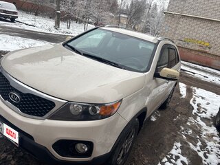 2010 Kia Sorento II, бежевый, 930000 рублей, вид 1