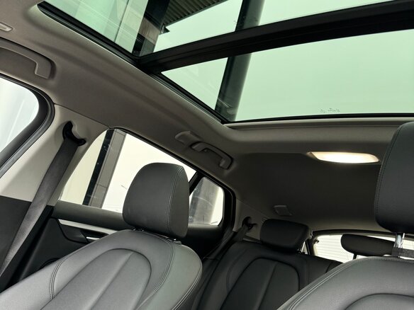 2018 BMW X2 xDrive20d I (F39), чёрный, 3050000 рублей - вид 3