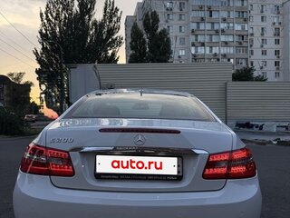 2012 Mercedes-Benz E-Класс 200 7G-Tronic IV (W212, S212, C207), белый, 1550000 рублей, вид 4