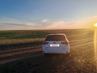 2017 Toyota Corolla Axio XI (E160, E170, E180) Рестайлинг 1, белый, 1240000 рублей, вид 4