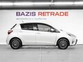 2018 Toyota Vitz III (XP130) Рестайлинг 2, белый - вид 3