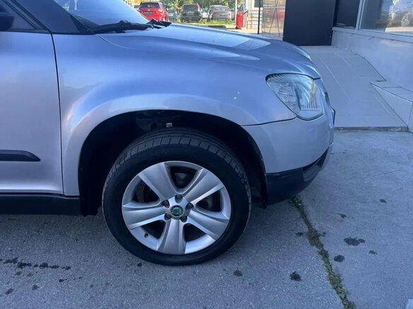 2013 Skoda Yeti I, серебристый, 1060000 рублей - вид 8