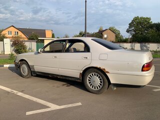 1993 Toyota Crown IX (S140), белый, 300000 рублей, вид 2