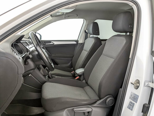 2021 Volkswagen Tiguan II Рестайлинг, белый, 2999000 рублей - вид 20
