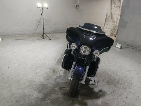2016 Harley-Davidson CVO Street Glide, синий, 1450000 рублей, вид 3