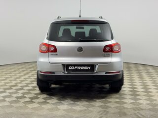 2010 Volkswagen Tiguan I, серебристый, 1175000 рублей, вид 4