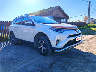 2016 Toyota RAV4 IV (XA40) Рестайлинг, белый, 2150000 рублей, вид 2