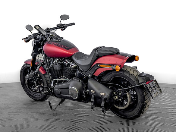 2019 Harley-Davidson Fat Bob, красный, 1449000 рублей - вид 5