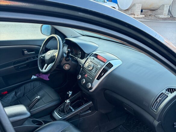 2010 Kia Ceed I Рестайлинг, чёрный, 530000 рублей - вид 7