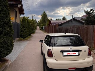 2010 Mini Hatch One II (R56) Рестайлинг, белый, 790000 рублей, вид 4