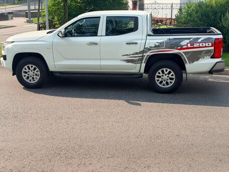 2025 Mitsubishi L200 VI, белый, 4680000 рублей, вид 5