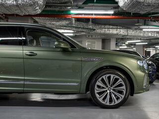 2025 Bentley Bentayga I Рестайлинг, зелёный, 32990000 рублей, вид 2