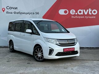2015 Honda Stepwgn V, белый, 1670000 рублей, вид 3