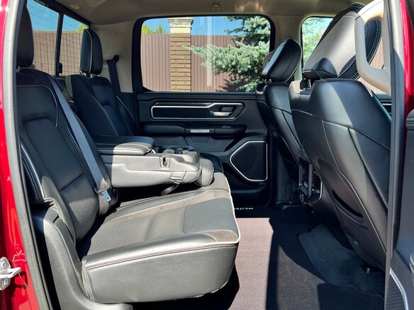2019 Ram 1500 Quad Cab V, красный, 5900000 рублей - вид 13