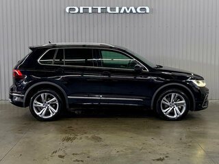 2021 Volkswagen Tiguan II Рестайлинг, чёрный, 3497000 рублей, вид 4