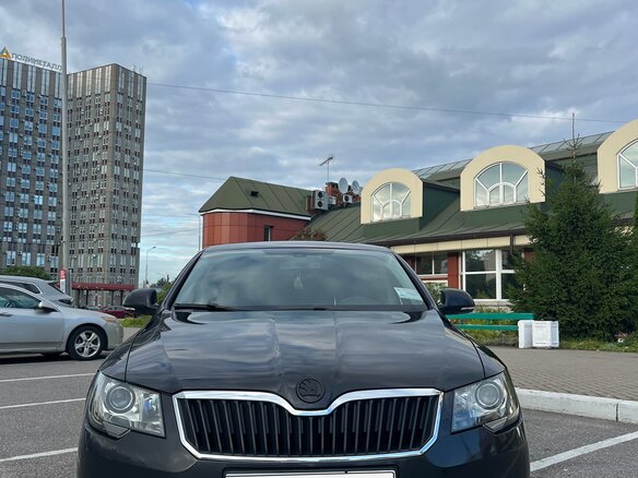 2013 Skoda Superb DSG II Рестайлинг, чёрный, 1000000 рублей - вид 1