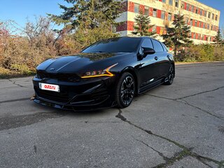 2020 Kia K5 III, чёрный, 2300000 рублей, вид 1