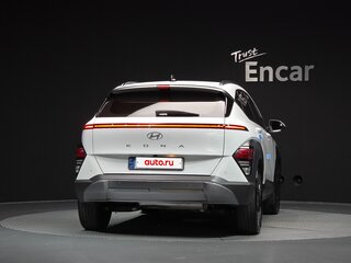 2023 Hyundai Kona II (SX2), белый, 2600000 рублей, вид 4