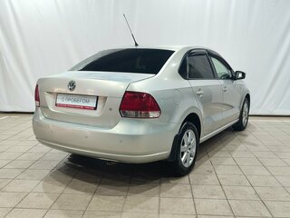 2011 Volkswagen Polo V, бежевый, 590000 рублей, вид 5
