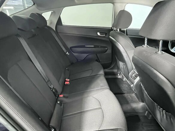 2018 Kia Optima IV Рестайлинг, синий, 1486000 рублей - вид 17