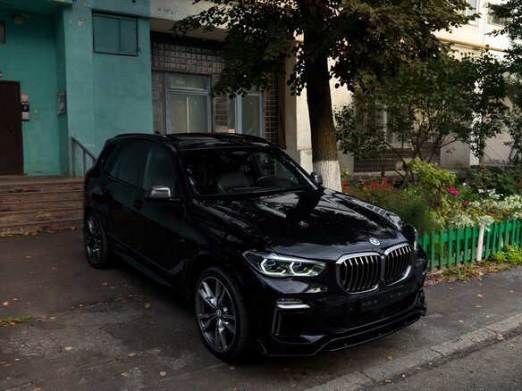 2019 BMW X5 M50d IV (G05/G18), чёрный, 5500000 рублей - вид 7