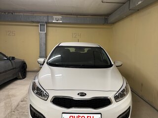 2016 Kia Ceed II Рестайлинг, белый, 1700000 рублей, вид 2
