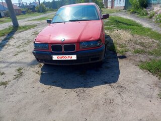 1994 BMW 3 серии Compact 316i III (E36), красный, 300000 рублей, вид 2