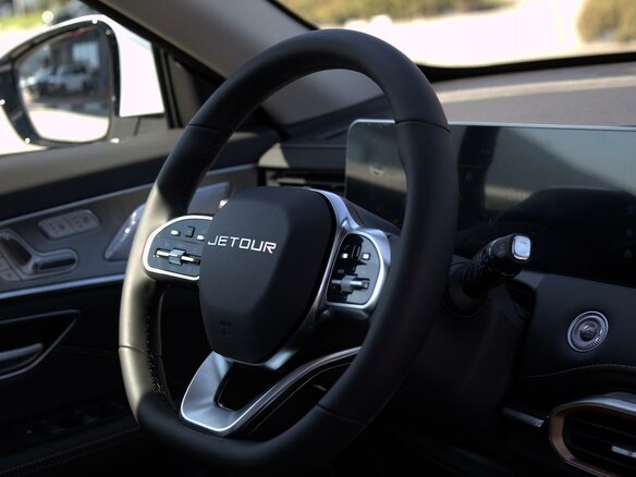 2026 Jetour X70+ I Рестайлинг, белый, 3399000 рублей - вид 8