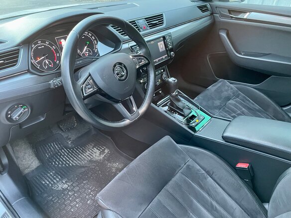 2016 Skoda Superb III, белый, 1550000 рублей - вид 7